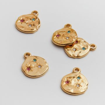 Zawieszka ze stali chirurgicznej nieregularne kółko w gwiazdki z cyrkoniami w kolorze złotym 18,5mm PVD