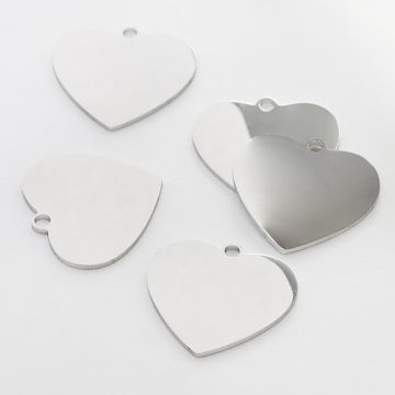Zawieszka ze stali chirurgicznej serce gładkie do naszyjników w kolorze srebrnym 17mm
