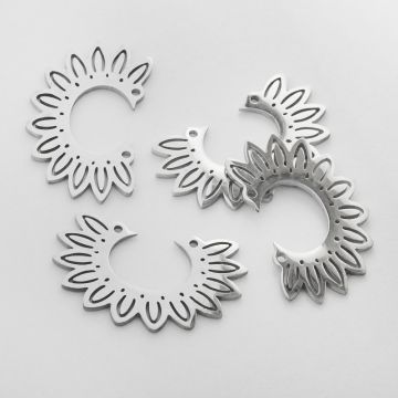 Zawieszka ze stali chirurgicznej do naszyjnika kwiatek w kolorze srebrnym 15mm