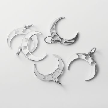 Zawieszka ze stali chirurgicznej róg obfitości w kolorze srebrnym 13,5mm