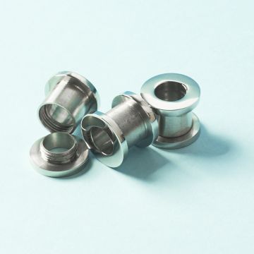 Tuleja rozkręcana ze stali chirurgicznej do drobnych koralików w kolorze srebrnym 13x11mm