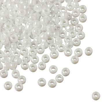 Koraliki TOHO Round 8/0 Opaque-Lustered White