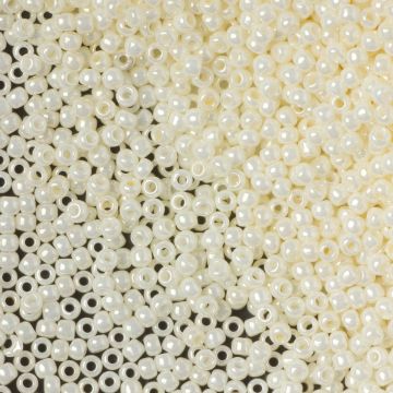 Koraliki TOHO Round 11/0 Opaque-Lustered Navajo White