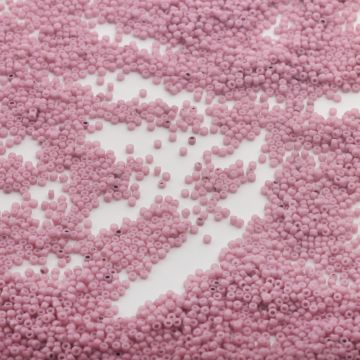 Koraliki TOHO - Round 15/0  Opaque-Pastel-Frosted Plumeria