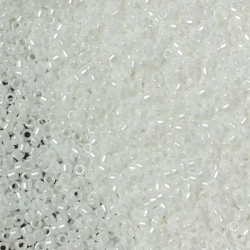 Koraliki TOHO Treasure Opaque-Lustered White