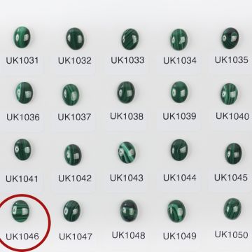 Malachit naturalny kaboszon owal 10,3mm