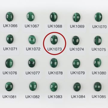 Malachit naturalny kaboszon owal 10mm