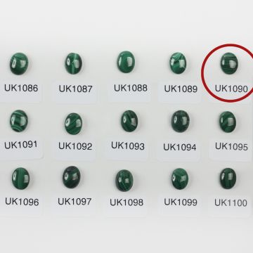 Malachit naturalny kaboszon owal 10,3mm