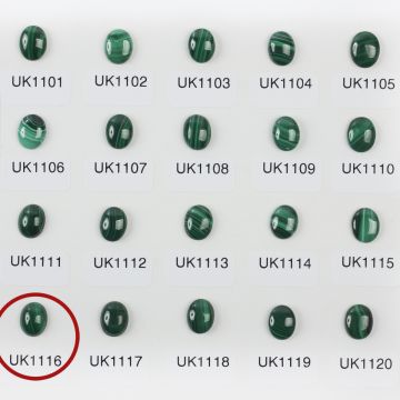 Malachit naturalny kaboszon owal 10mm