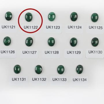 Malachit naturalny kaboszon owal 10,3mm