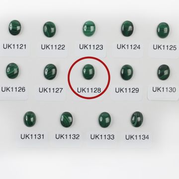 Malachit naturalny kaboszon owal 10,1mm