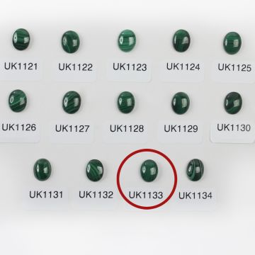 Malachit naturalny kaboszon owal 10,1mm