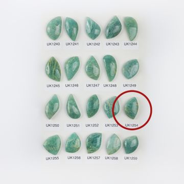 Amazonit kaboszon nieregularny 26,5mm