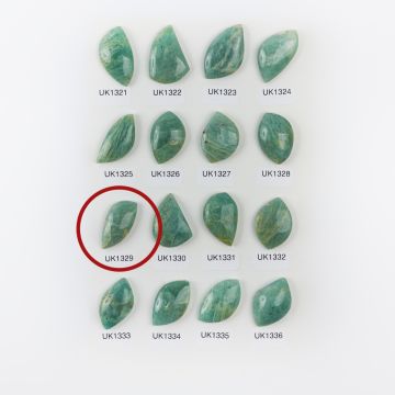 Amazonit kaboszon nieregularny 30,5mm Amazonit kaboszon nieregularny 30,5mm