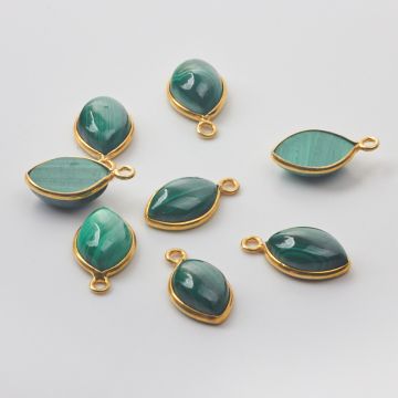 Zawieszka malachit gładki wrzeciono w okuciu AG925 pozłacana 12x8mm