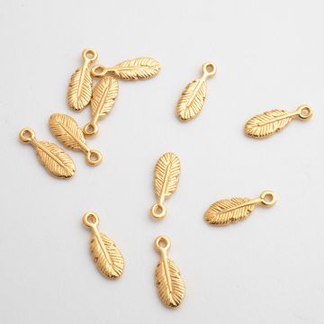 Zawieszka srebrna piórko AG925 pozłacane 12x4mm