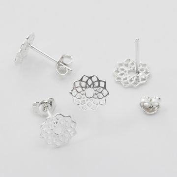 Srebrne kolczyki kwiatek AG925 8mm