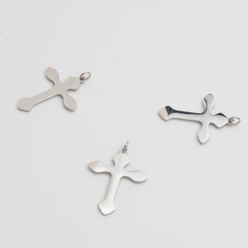 Zawieszka ze stali chirurgicznej krzyż w kolorze srebrnym 25mm