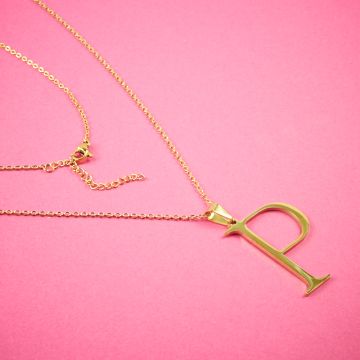 Naszyjnik ze stali chirurgicznej z literką P w kolorze złotym 44cm