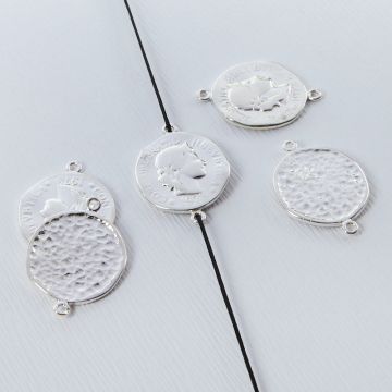 Srebrna moneta antyczna łącznik 16mm