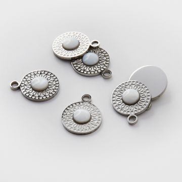 Zawieszka ze stali chirurgicznej kółko z masą perłową w kolorze srebrnym 19mm