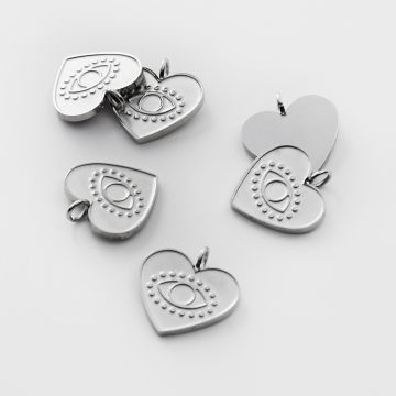 Zawieszka ze stali chirurgicznej grawerowana serce z oczkiem w kolorze srebrnym 15,5mm