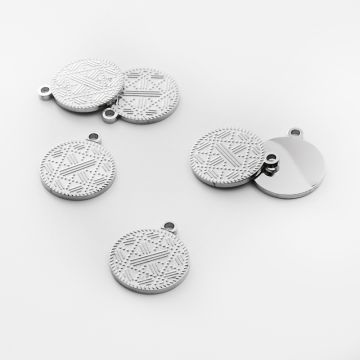 Zawieszka ze stali chirurgicznej grawerowana kółko we wzorki w kolorze srebrnym 17,5mm