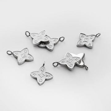 Zawieszka ze stali chirurgicznej grawerowana koniczyna marokańska w kolorze srebrnym 14mm