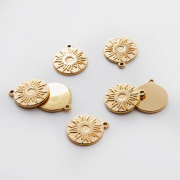 Zawieszka ze stali chirurgicznej kółko ze słońcem w kolorze złotym 15,5mm PVD