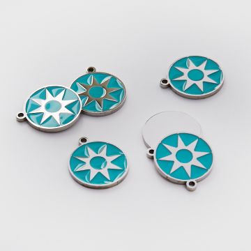 Emaliowana zawieszka ze stali chirurgicznej kółko z gwiazdą turkusową  w kolorze srebrnym 18mm