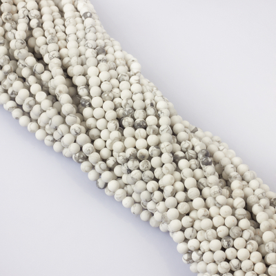 Howlit biały kulka gładka 4mm