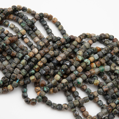 Turkus kostka fasetowana 4mm