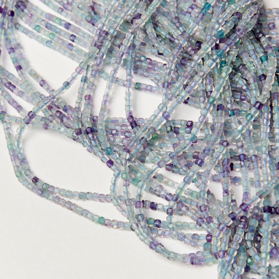 Fluoryt kostka fasetowana 2x2,5mm