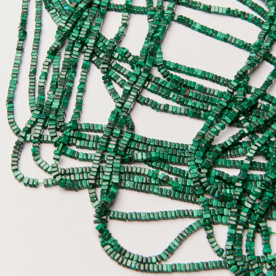 Malachit naturalny kwadracik płaski 1,5x2,5mm