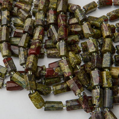 Jaspis smoczy słupek ciosany 12x8mm