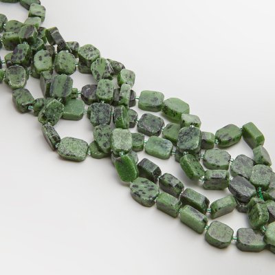 Zoisyt z rubinem prostokąt nieregularny 13-15mm