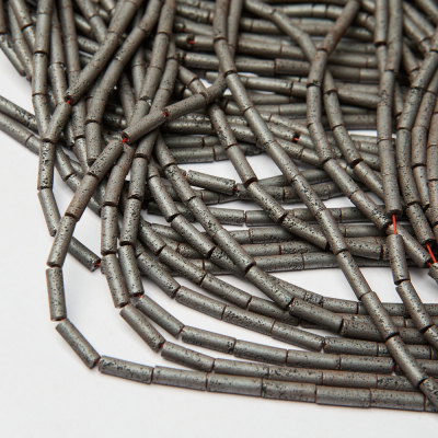 Hematyt słupek z fakturą mat natural 4x13mm