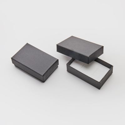 Pudełko do biżuterii czarne 5x8x2,5cm