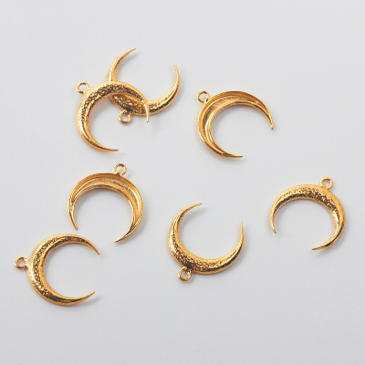 Srebrna zawieszka róg obfitości AG925 pozłacana 16mm