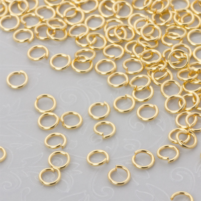 Kółeczka zaciskowe ze stali szlachetnej w kolorze złotym 5x0,8mm PVD