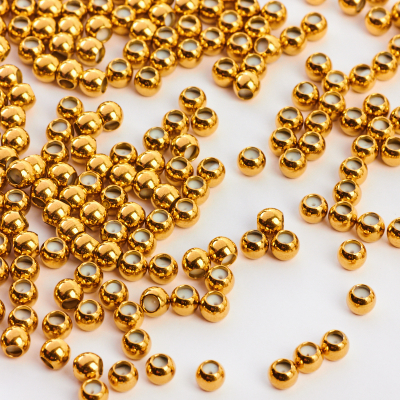 Zapięcie stoper kulki z silikonem ze stali szlachetnej w kolorze złotym 4mm PVD