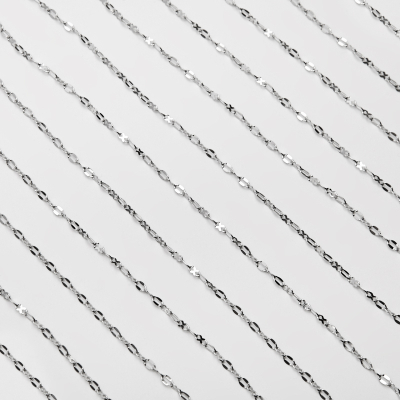 Łańcuszek ozdobny ósemki błyszczące ze stali szlachetnej w kolorze srebrnym 4,5x2mm