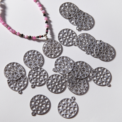 Zawieszka ze stali ażur 18,4mm