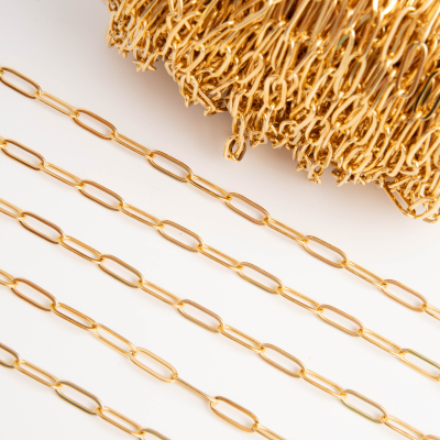 Łańcuch ze stali szlachetnej owal płaski w kolorze złotym 4,5x12mm PVD