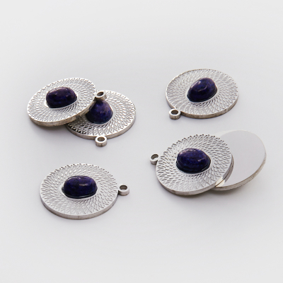 Zawieszka ze stali chirurgicznej kółko nacinane z lapis lazuli w kolorze srebrnym 21mm