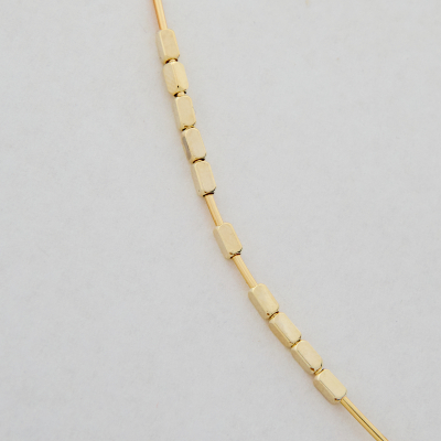 Przekładka słupek z mosiądzu w kolorze złotym 2x4mm