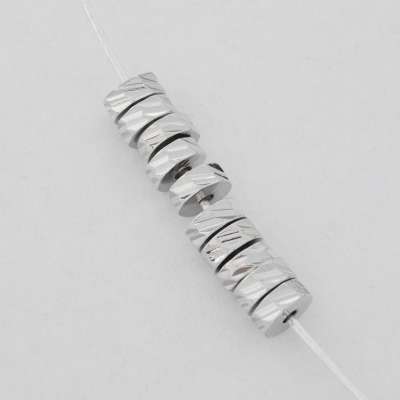 Przekładka oponka nacinana z mosiądzu w kolorze srebrnym 5x2mm