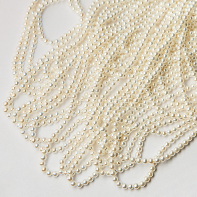 Perły seashell kulka gładka 4mm