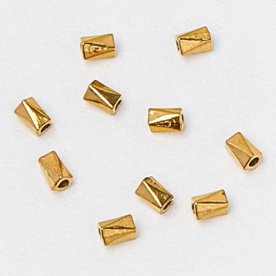 Koralik ze stali słupek kanciasty 3x4,5mm PVD