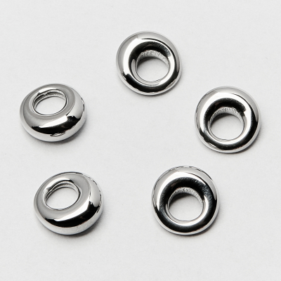 Zawieszka ze stali k&oacute;łko wycięte 13mm